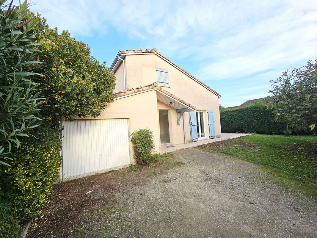 Maison à LAUNAGUET