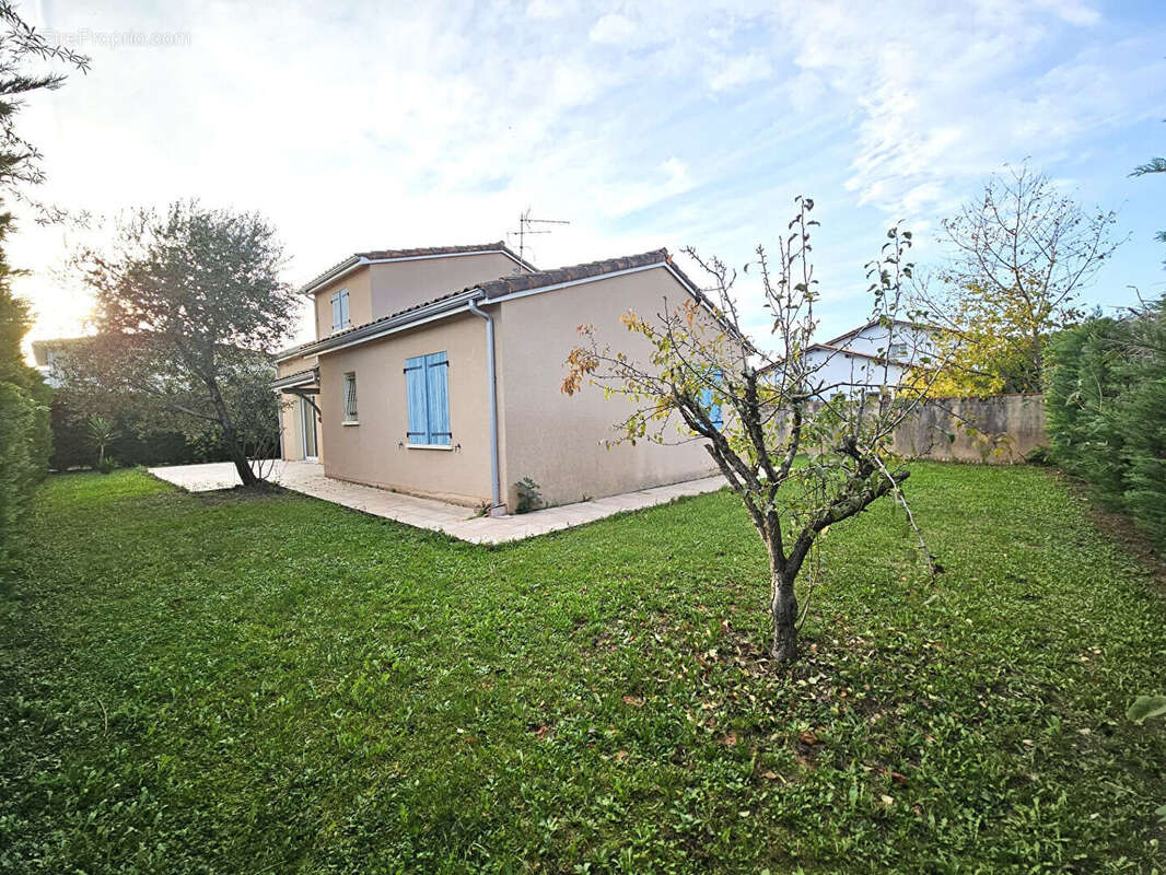 Maison à LAUNAGUET