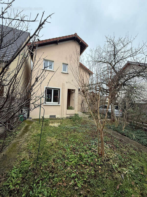 Maison à AULNAY-SOUS-BOIS