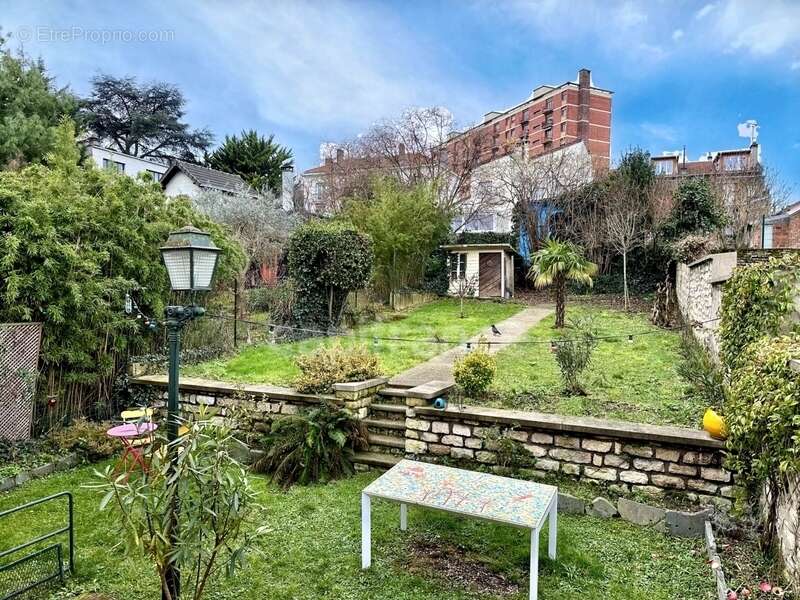 Maison à IVRY-SUR-SEINE