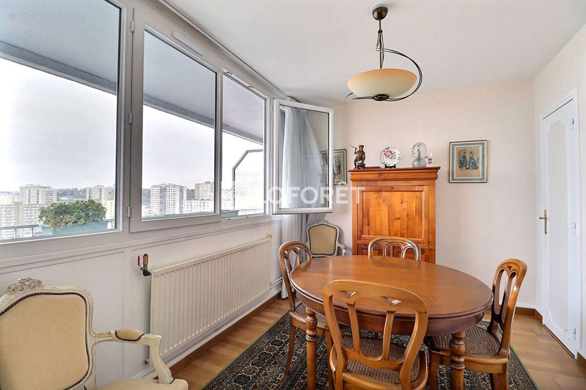 Appartement à VITRY-SUR-SEINE