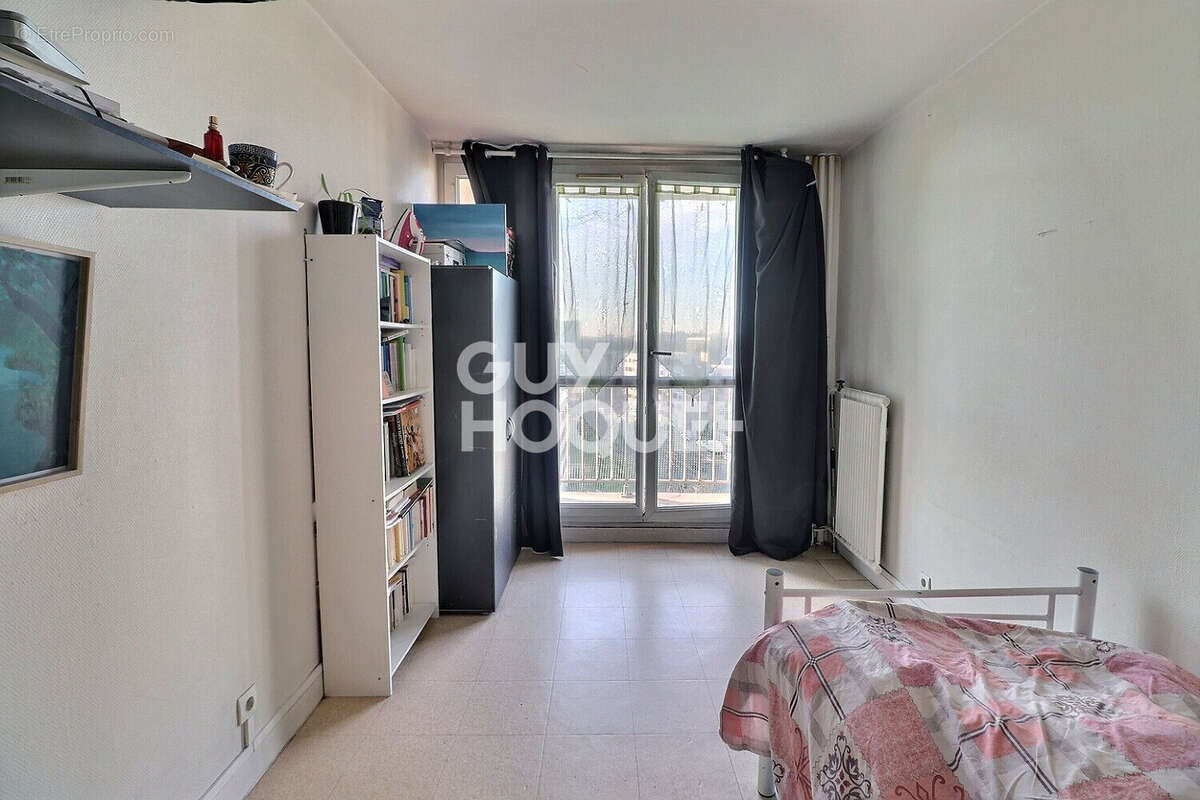 Appartement à LA COURNEUVE