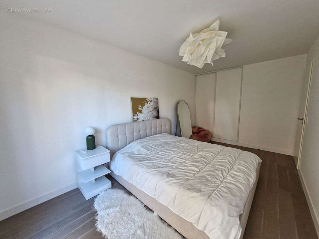 Appartement à ISSY-LES-MOULINEAUX