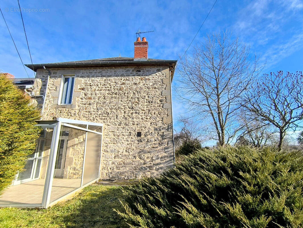 Maison à SAINT-GERVAIS-D&#039;AUVERGNE