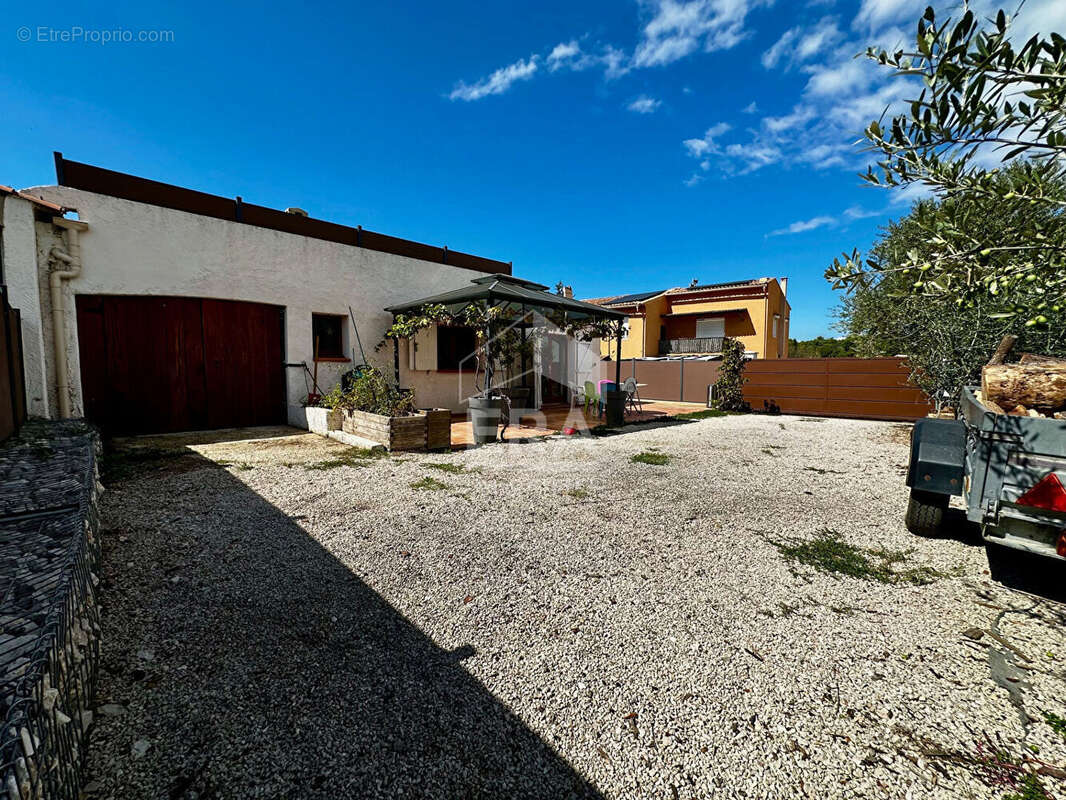 Maison à ROQUEFORT-LA-BEDOULE