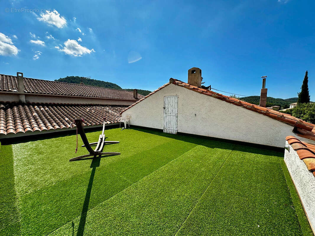 Maison à ROQUEFORT-LA-BEDOULE