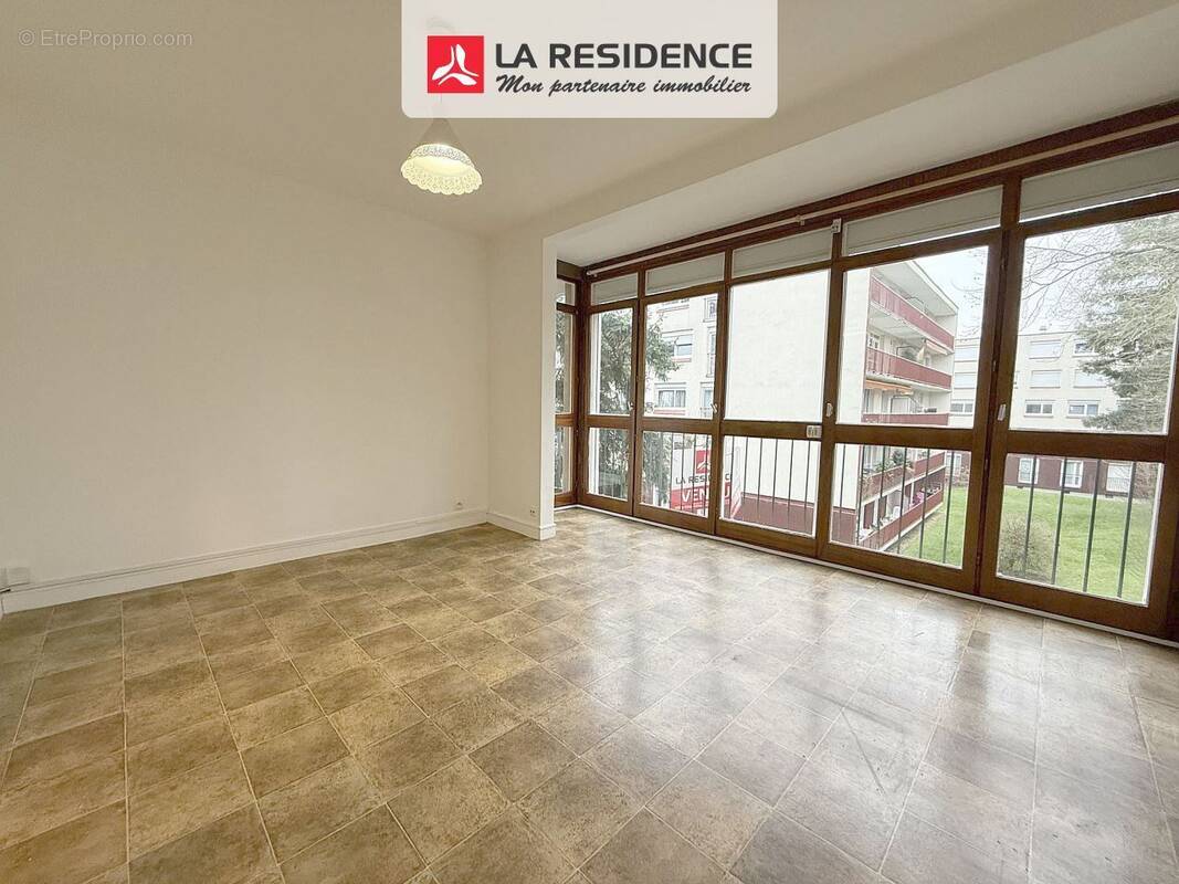 Appartement à VELIZY-VILLACOUBLAY