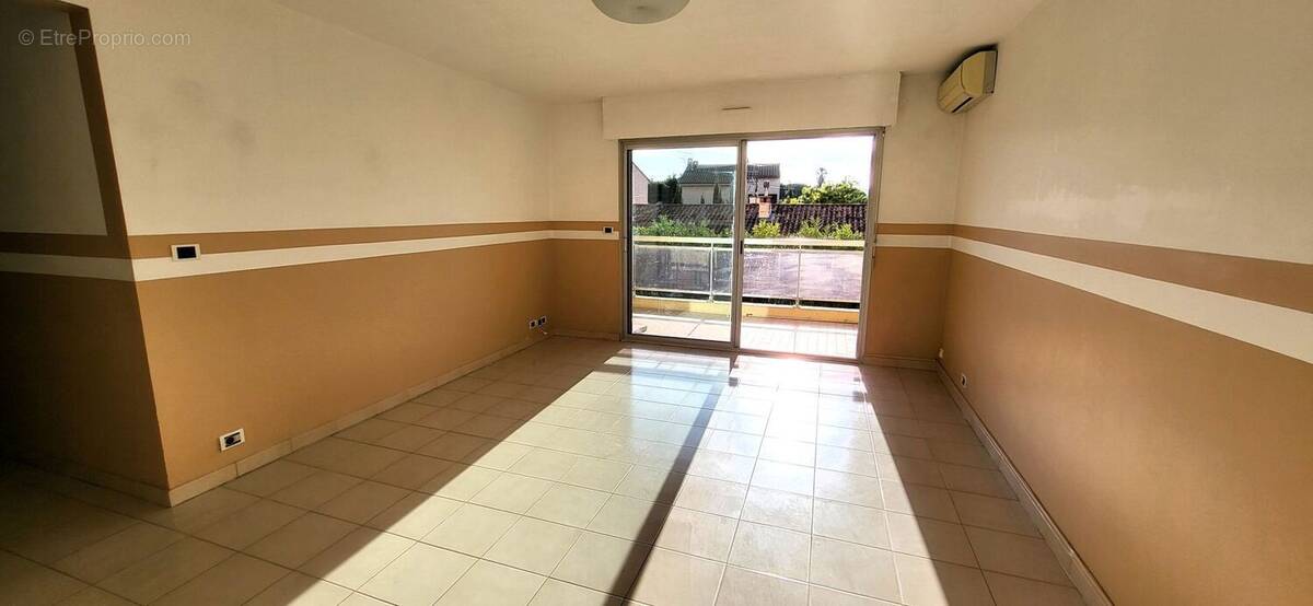 Appartement à FREJUS