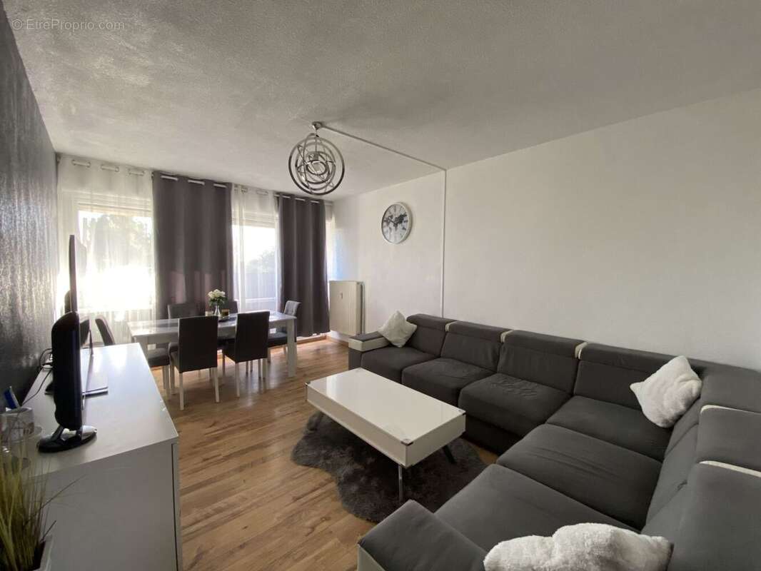 Appartement à FREJUS