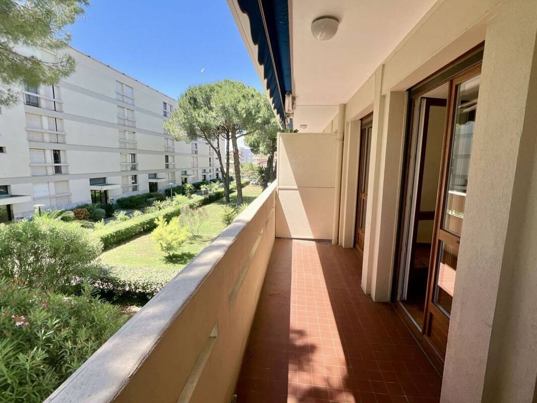 Appartement à FREJUS