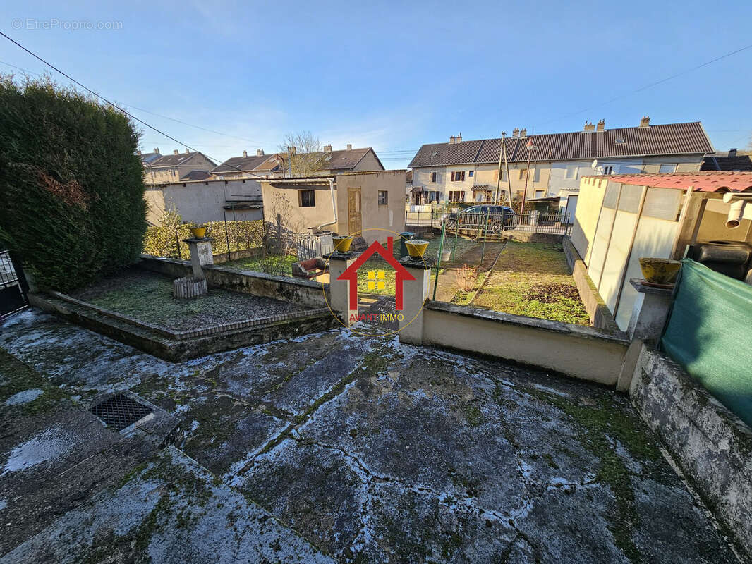 TERRASSE JARDIN GARAGE - Maison à JOEUF