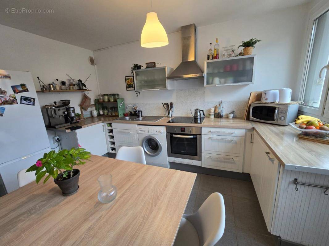 Appartement à SAINT-ETIENNE