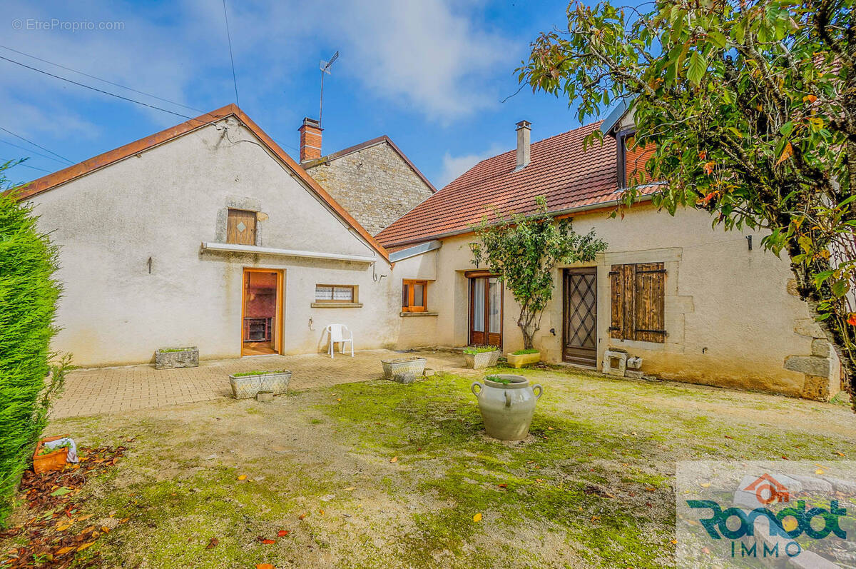 Maison à BOUSSENOIS