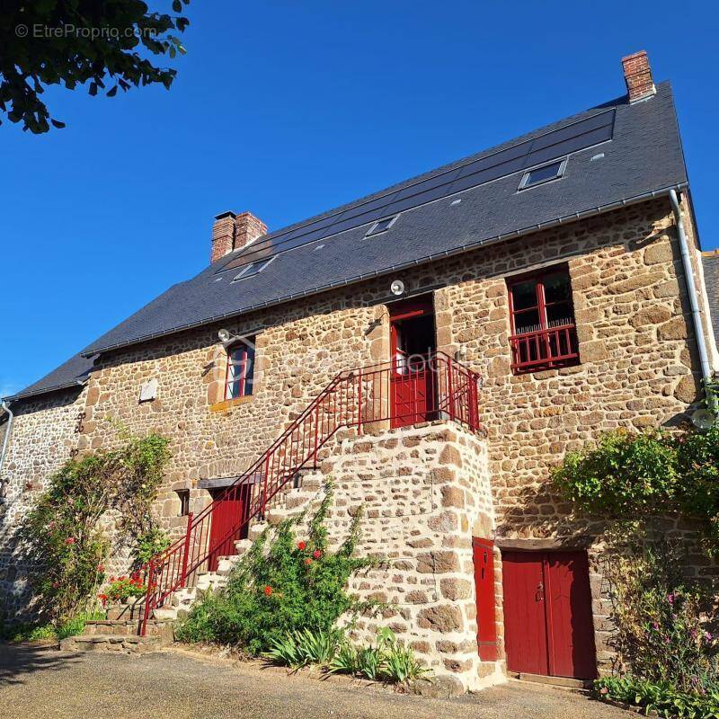 Maison à LE HORPS