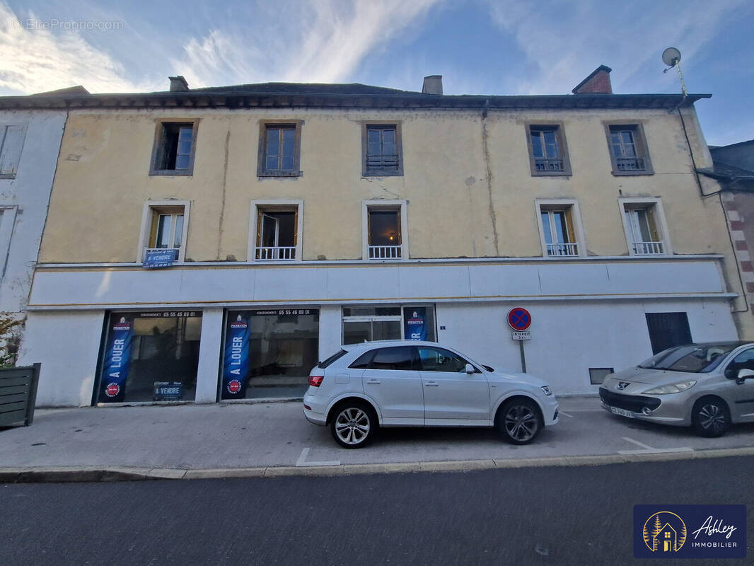 Appartement à CHAMPS-SUR-TARENTAINE-MARCHAL