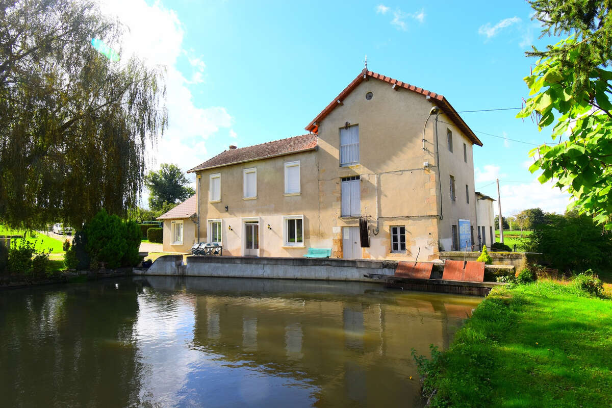 Maison à MOULINS