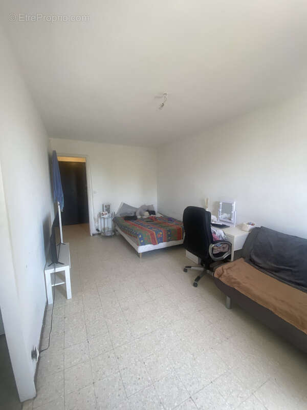 Appartement à MARSEILLE-5E