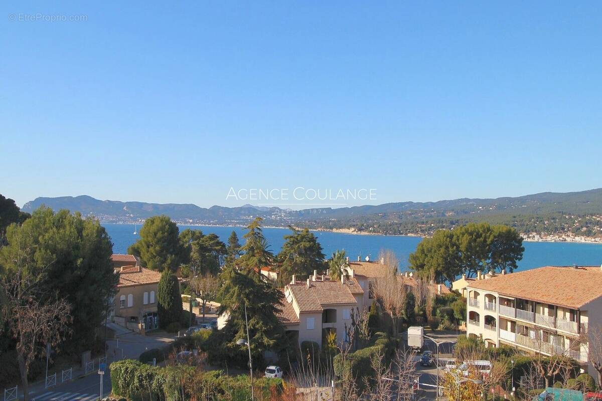 Appartement à SAINT-CYR-SUR-MER