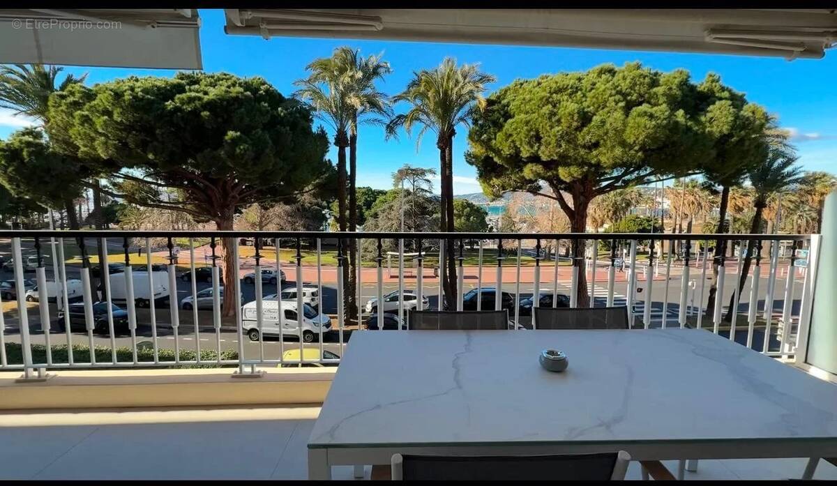 Appartement à CANNES