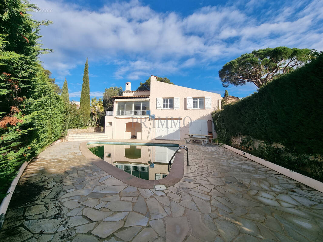 Maison à SAINT-RAPHAEL