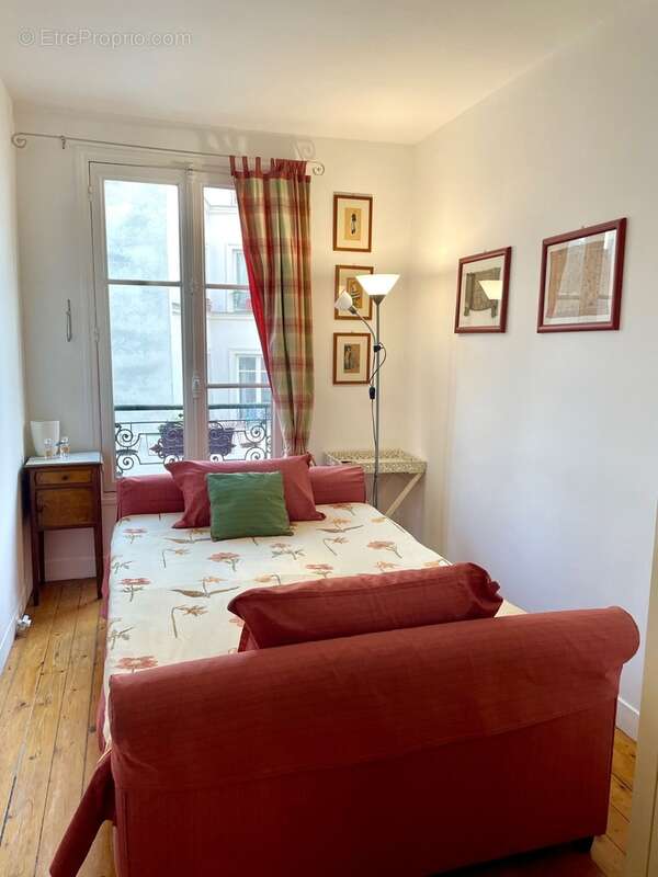 Appartement à PARIS-2E