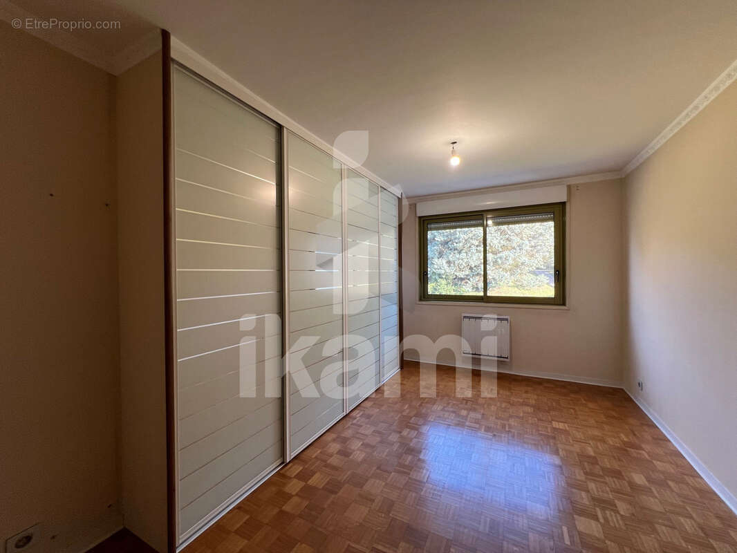 Appartement à CHARBONNIERES-LES-BAINS