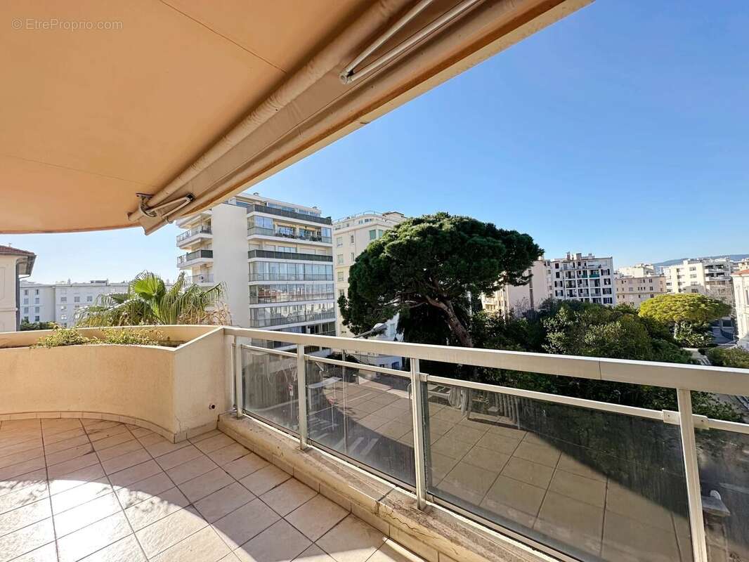 Appartement à CANNES