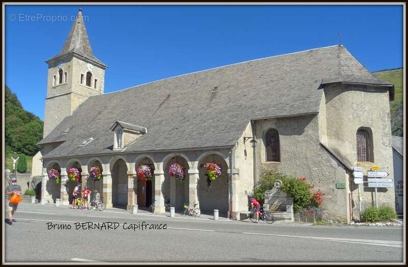 Commerce à CAMPAN