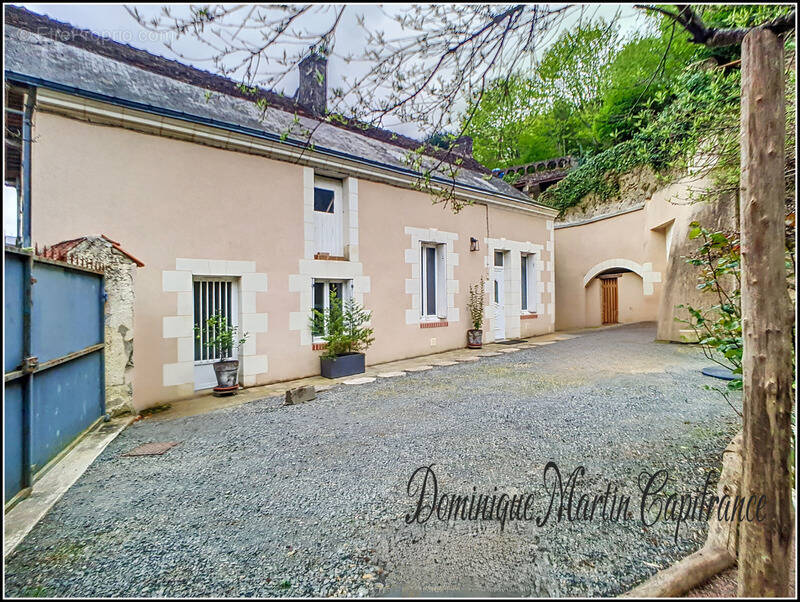 Maison à LA CHARTRE-SUR-LE-LOIR