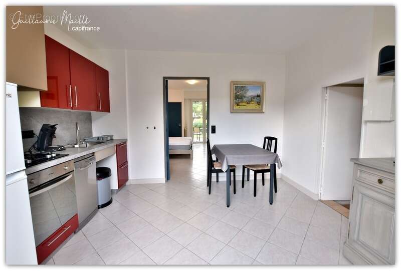 Appartement à LAMALOU-LES-BAINS