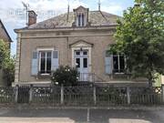 Maison à CERCY-LA-TOUR