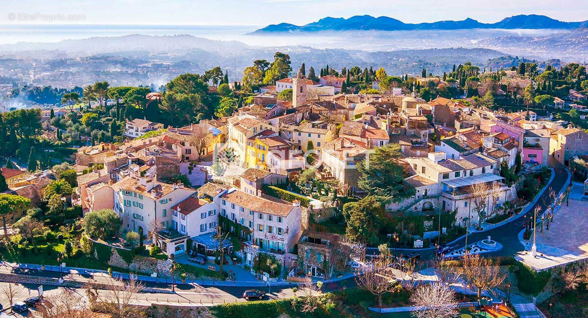 Maison à MOUGINS