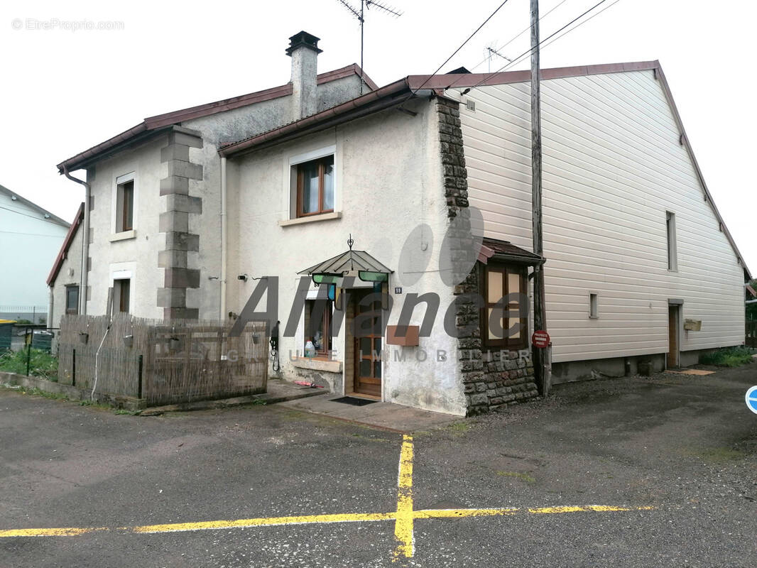 Maison à LUXEUIL-LES-BAINS