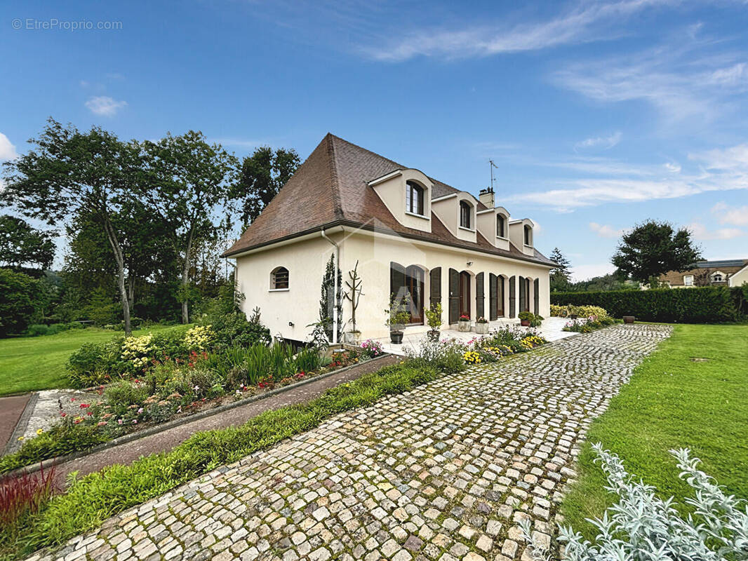 Maison à JOUARS-PONTCHARTRAIN