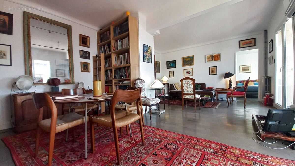 Appartement à MARSEILLE-7E