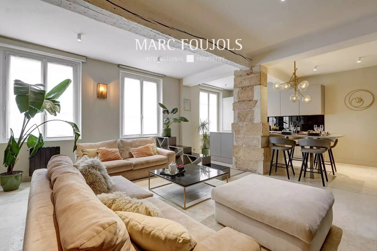 Appartement à PARIS-2E