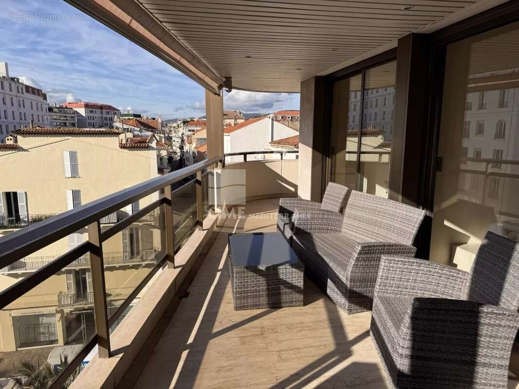 Appartement à CANNES