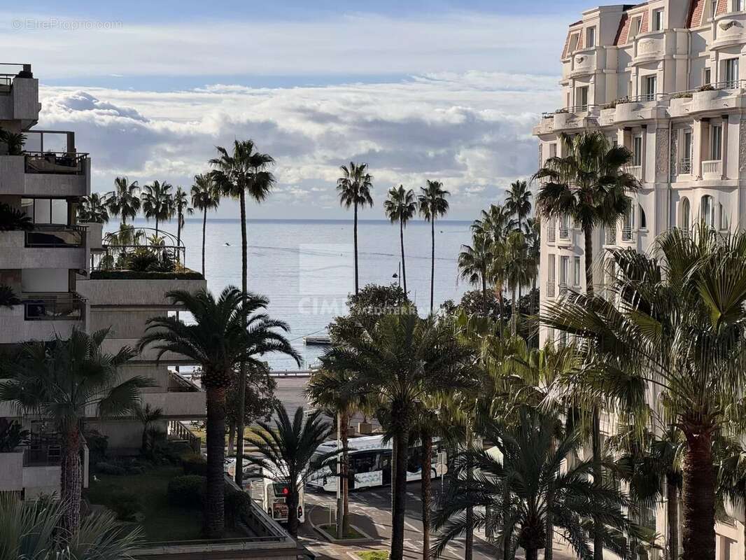 Appartement à CANNES