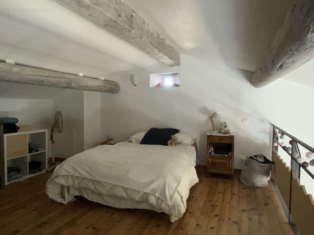 Appartement à UZES