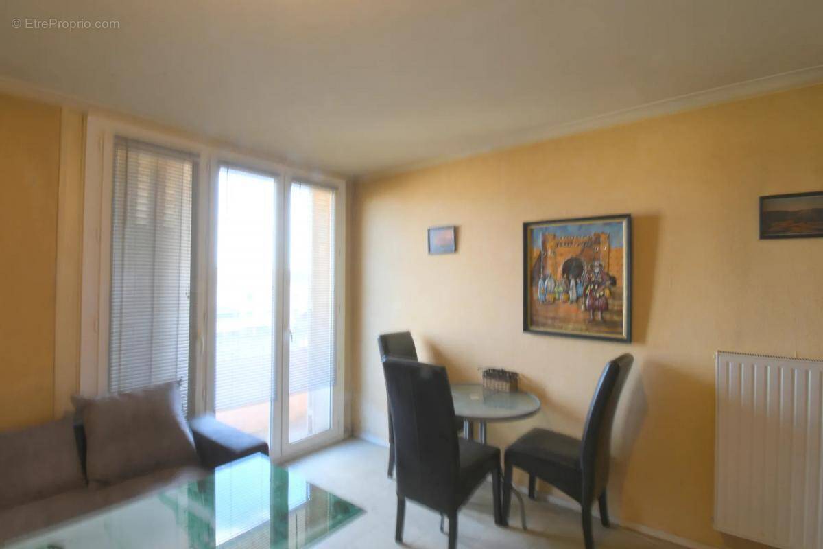 Appartement à MONTELIMAR