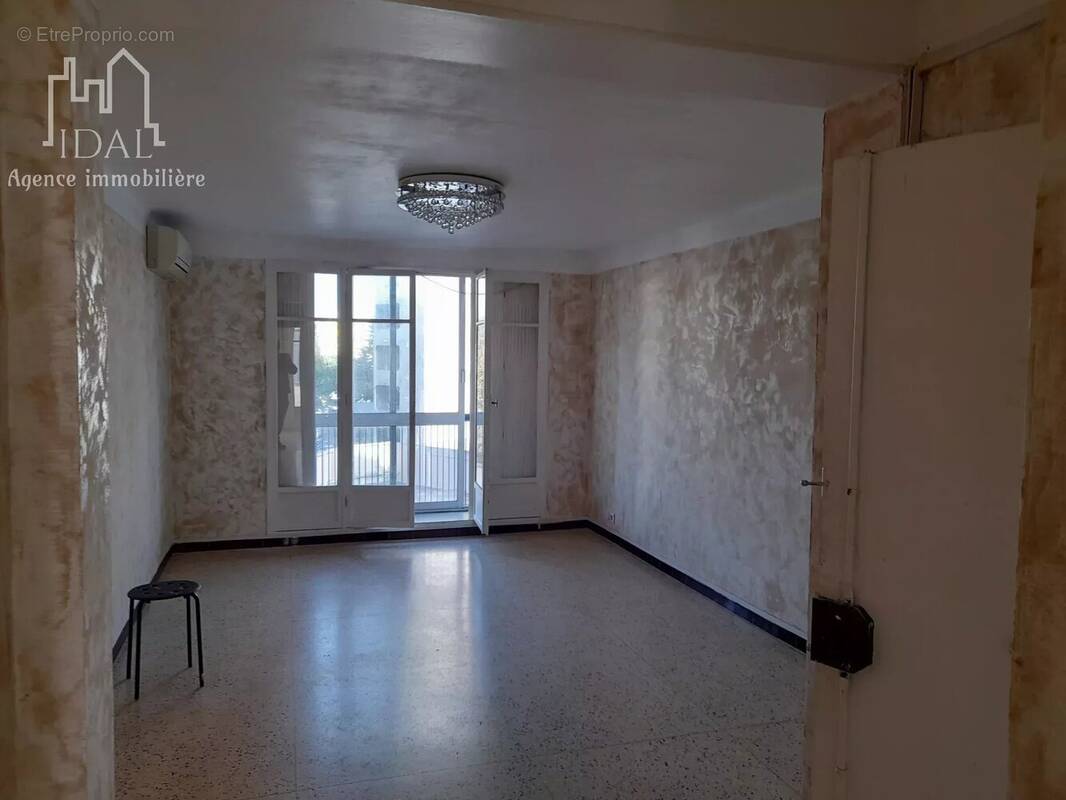 Appartement à MARSEILLE-10E