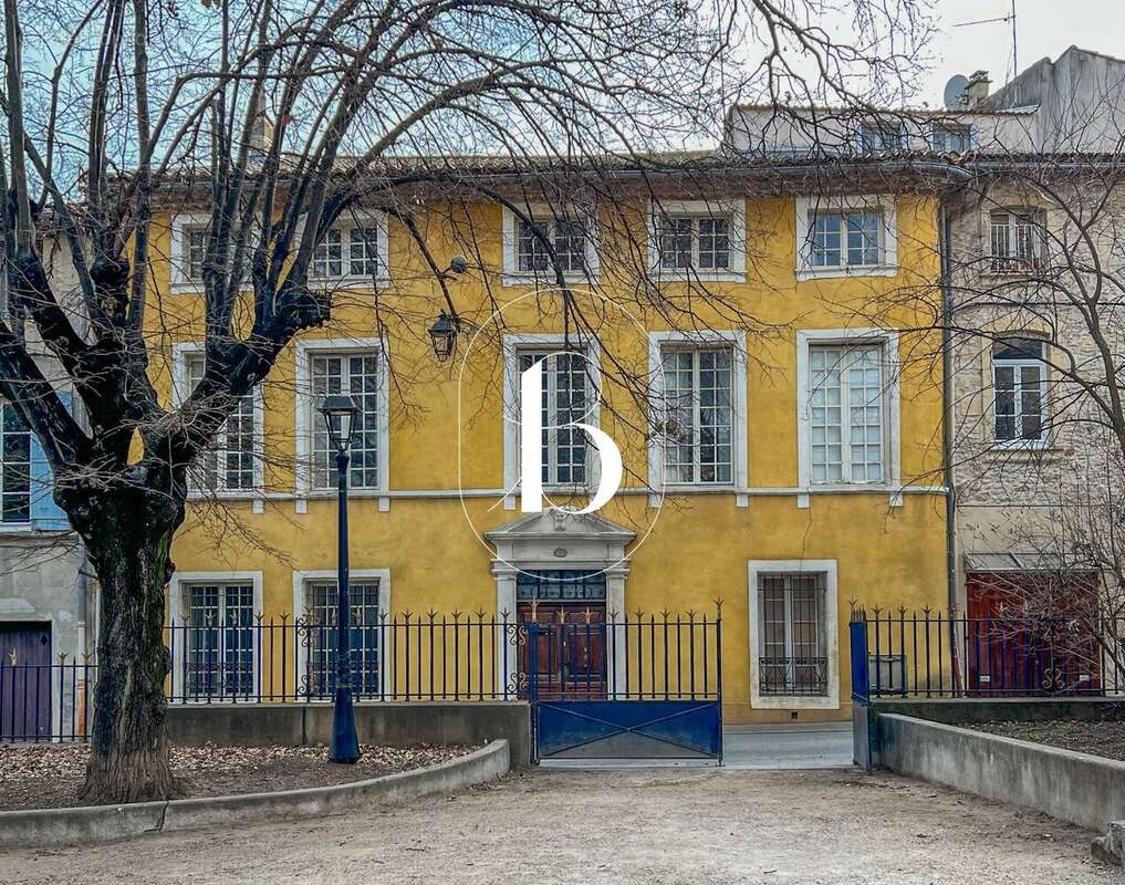 Maison à BAGNOLS-SUR-CEZE