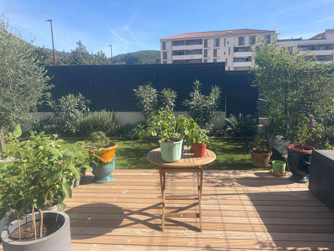 Appartement à CUGES-LES-PINS