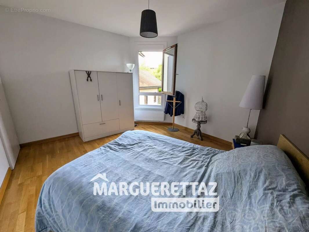 Appartement à VETRAZ-MONTHOUX