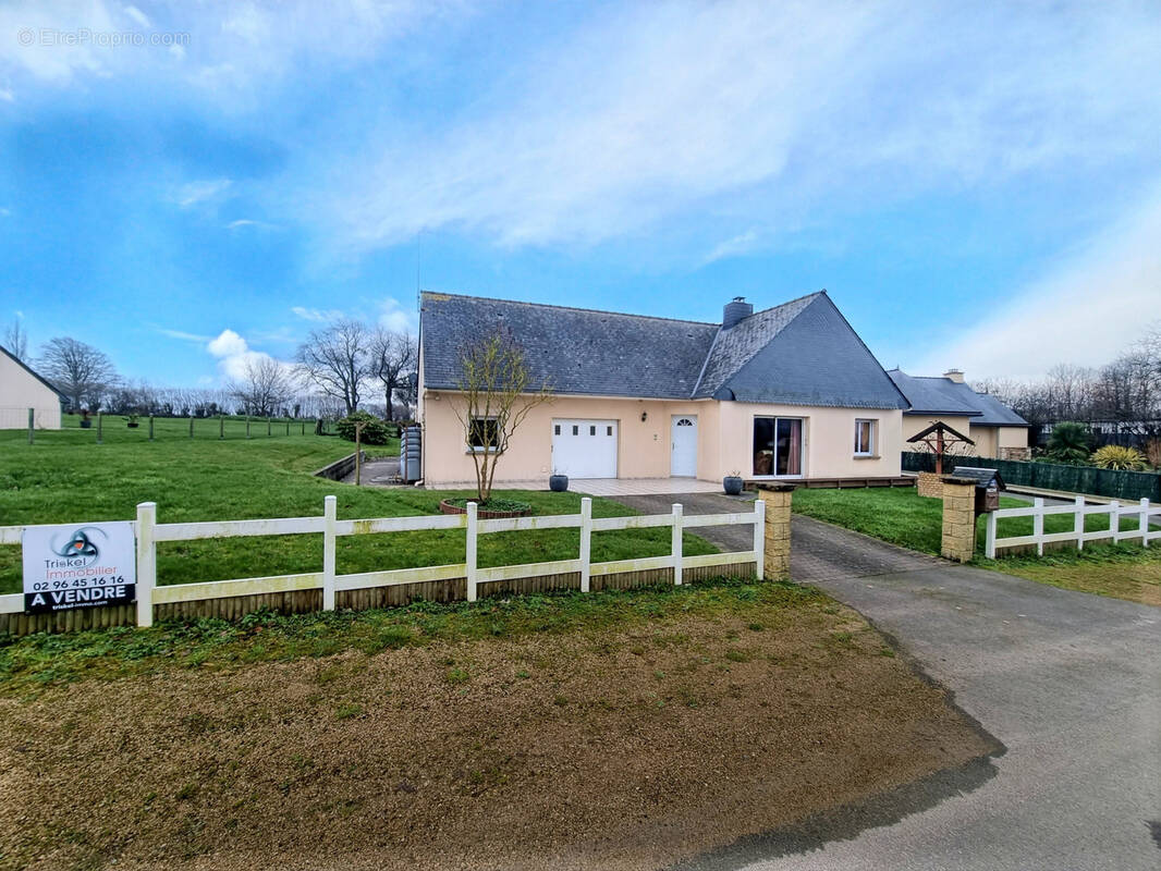 Maison à PEDERNEC