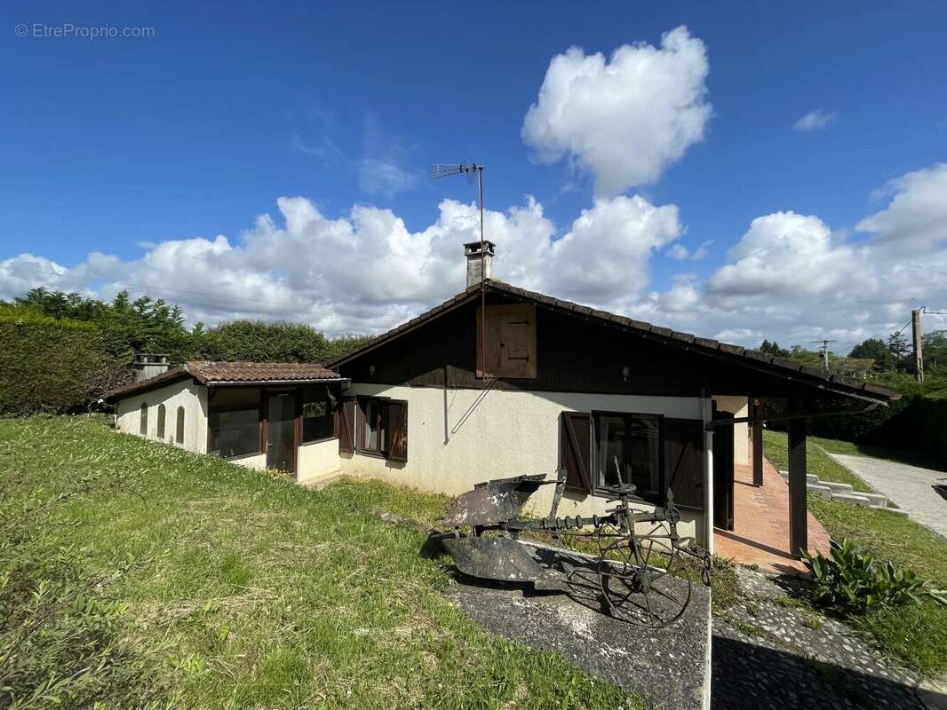 Maison à POUILLON