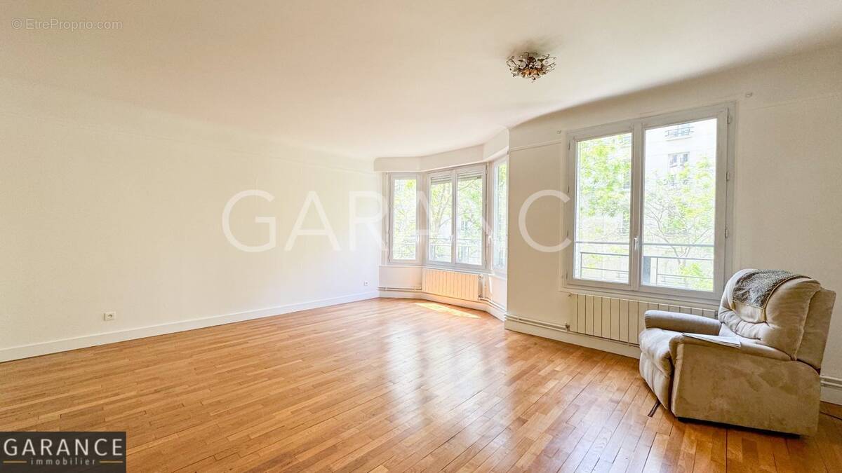 Appartement à PARIS-12E