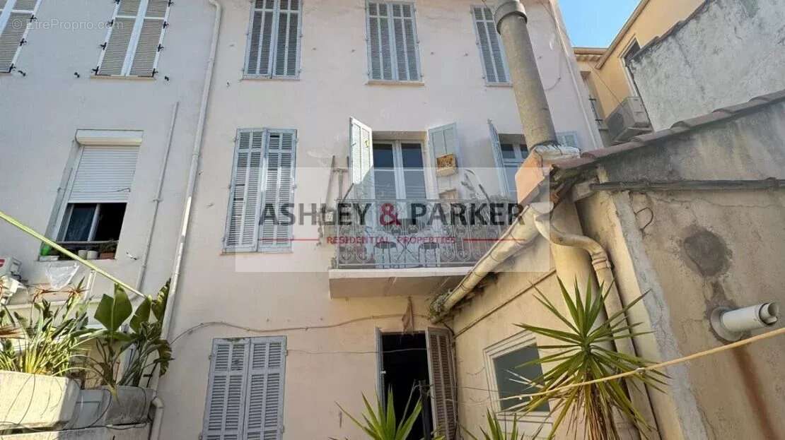 Appartement à CANNES