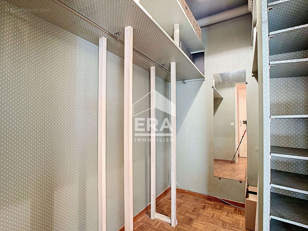 Appartement à MARSEILLE-9E