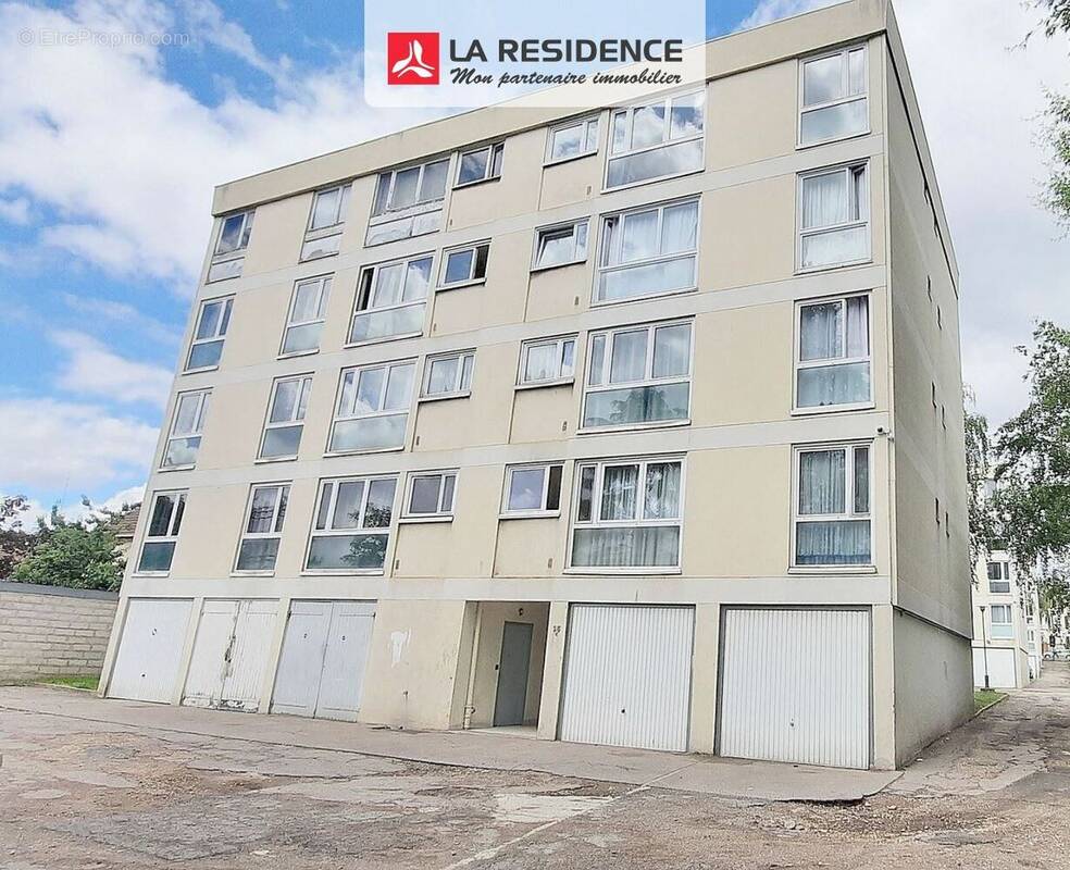 Appartement à PIERREFITTE-SUR-SEINE